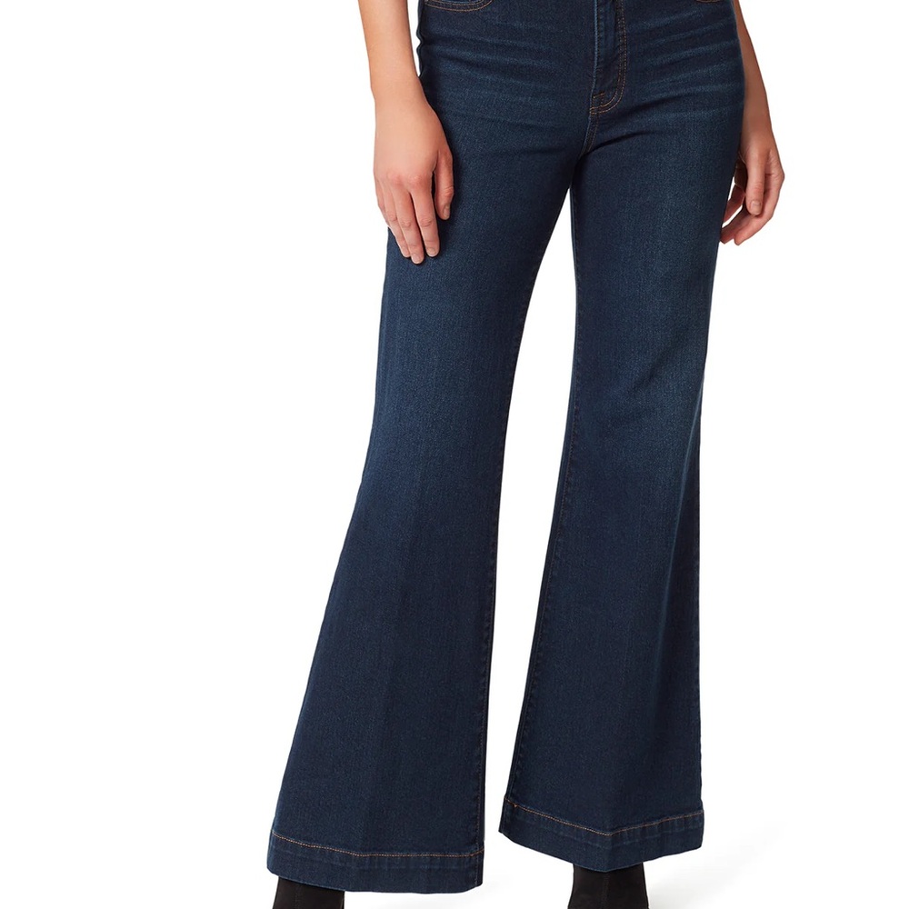 Jessica Simpson Dark Blue Flare Jeans 99% Cotton 1% spandex